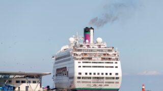 Το κρουαζιερόπλοιο Ambassador Cruise Line