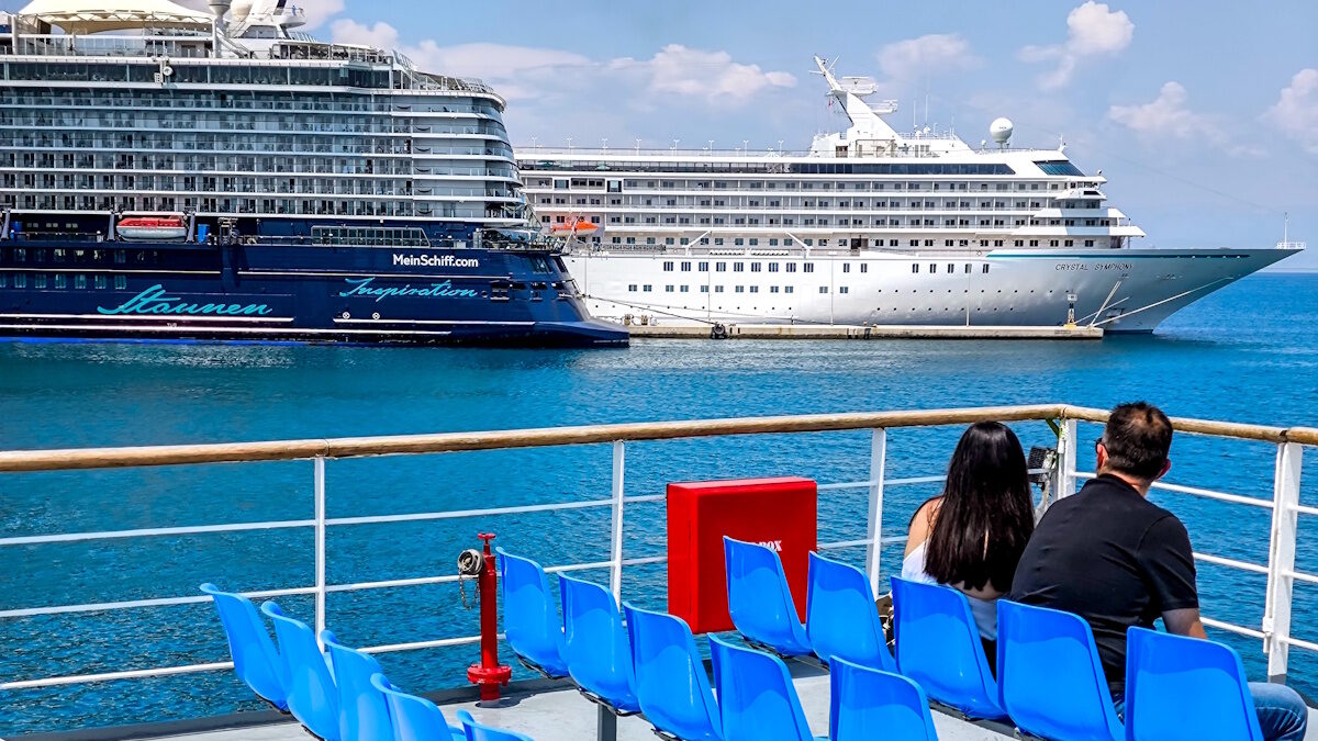Κρουαζιερόπλοια στο λιμάνι της Κέρκυρας