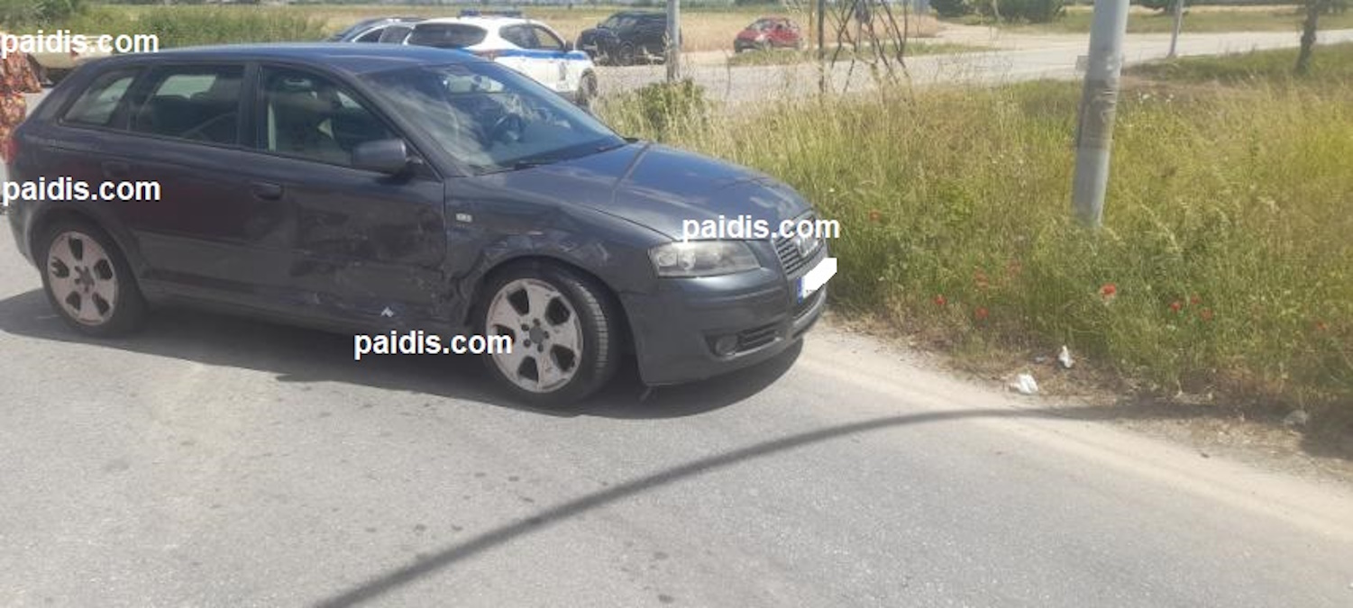Τροχαίο με 3 τραυματίες - ανάμεσά τους 2 παιδιά - στη Λάρισα