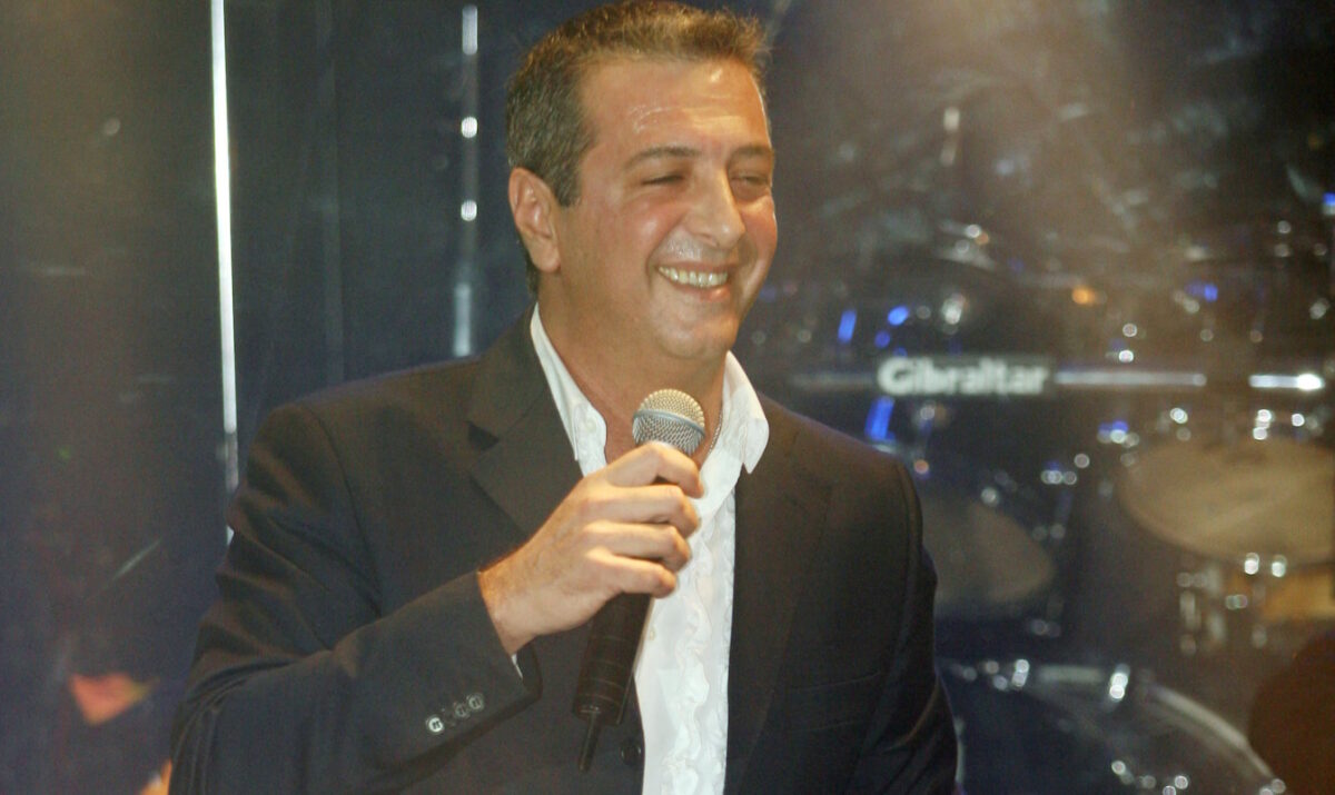 Ανέστης Μαντάς: «Αποσύρθηκα από το τραγούδι για να προστατεύσω την οικογένειά μου από κάτι ξαφνικό»