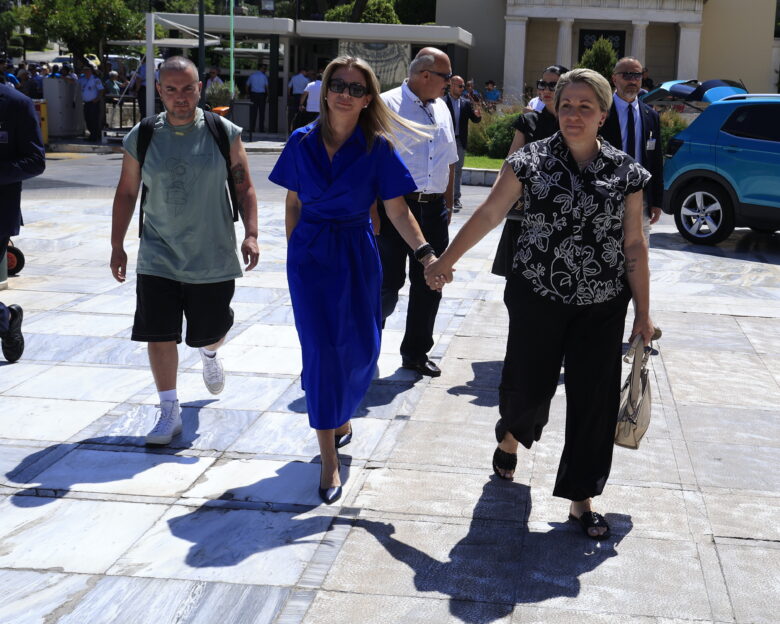 Η Μαρία Καρυστιανού με την Μαρία Ντόλκα