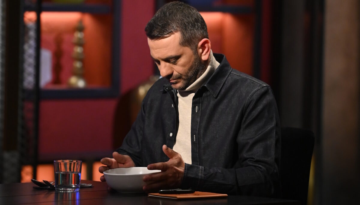MasterChef: Απόψε οι δύο μπριγάδες περιμένουν το αποτέλεσμα της δοκιμασίας