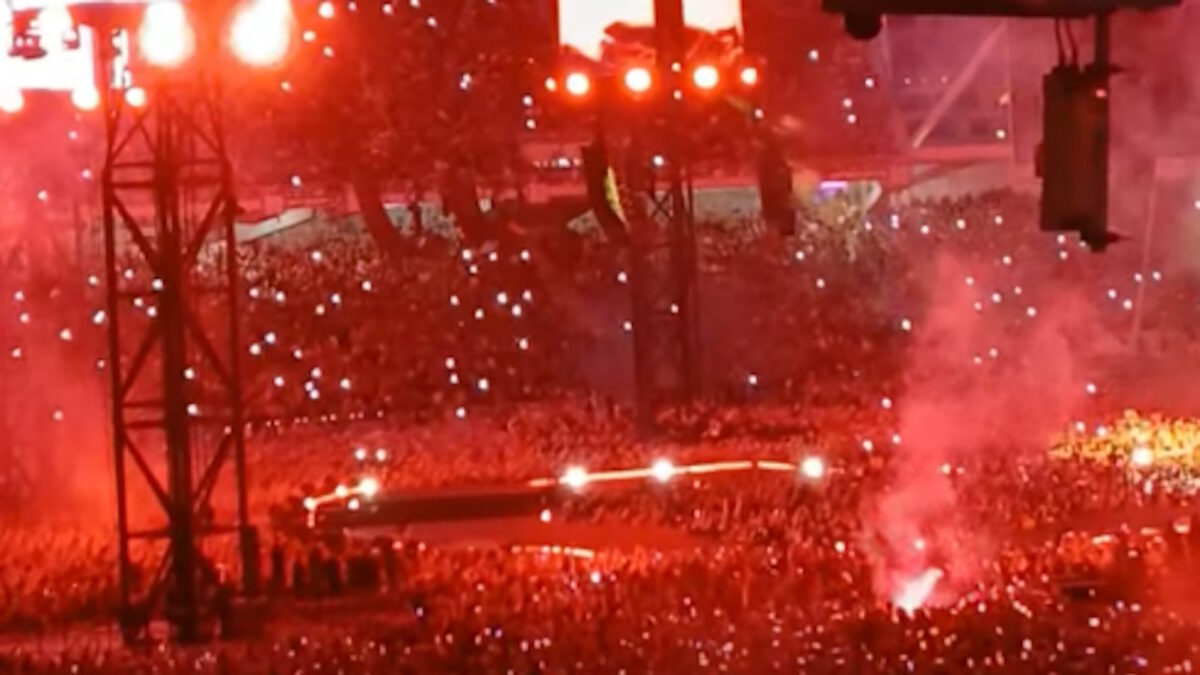 Οι Metallica ξεσήκωσαν το ΟΑΚΑ – Ξεκίνησε η ιστορική συναυλία