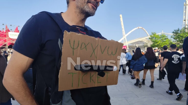 Συναυλία των Metallica στο ΟΑΚΑ: Στην μάχη για ένα εισιτήριο έστω την τελευταία στιγμή
