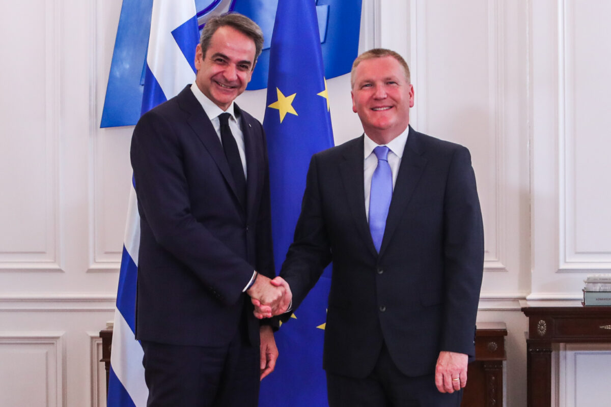 Ο Michael McGrath με τον Κυριάκο Μητσοτάκη