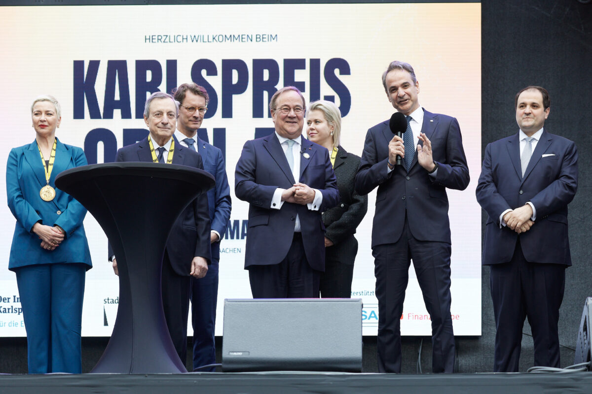 Μητσοτάκης στη βράβευση Ντράγκι: Καμία χώρα δεν υπέφερε περισσότερο από την Ελλάδα στην κρίση - Μάριο, ευχαριστώ που πίστεψες στην επιμονή μας