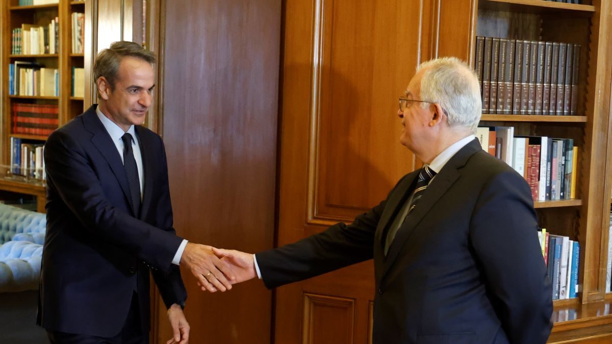 Ο Κυριάκος Μητσοτάκης με τον Κωνσταντίνο Τασούλα