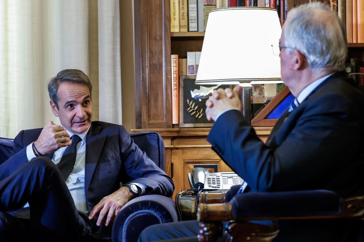 Ο Κυριάκος Μητσοτάκης με τον Κωνσταντίνο Τασούλα
