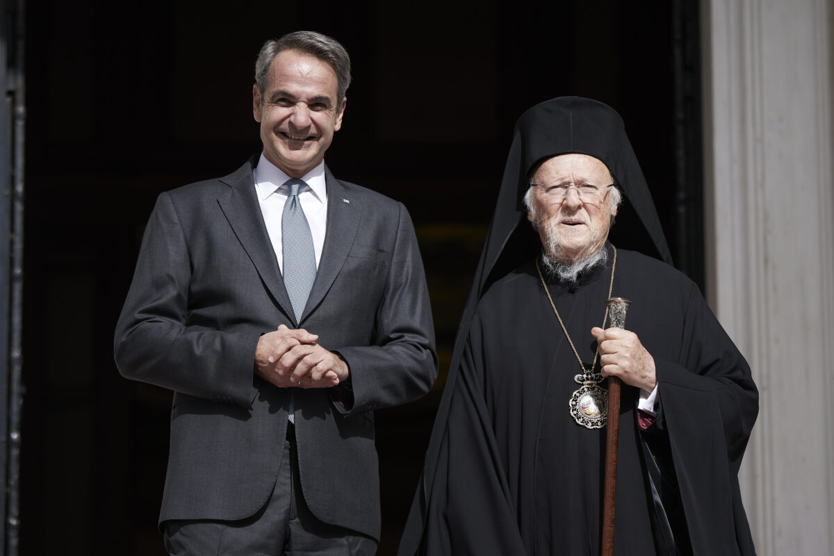 Συνάντηση Κυριάκου Μητσοτάκη με Οικουμενικό Πατριάρχη: Στο επίκεντρο Θεολογική Σχολή της Χάλκης και χριστιανοί της Μέσης Ανατολής
