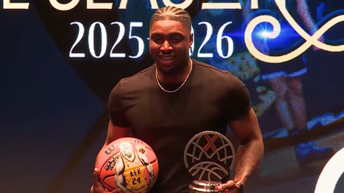 Ο Φρανκ Μπάρτλεϊ της ΑΕΚ MVP της σεζόν στο BCL, ο Ντράγκαν Σάκοτα κορυφαίος προπονητής