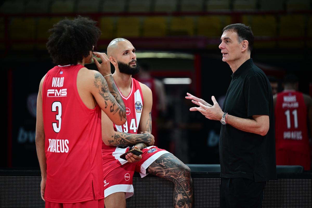 Η Euroleague έθεσε ερώτημα για τον Ολυμπιακό: «Μπορεί να φτάσει ως το τέλος και να σηκώσει το τρόπαιο;»