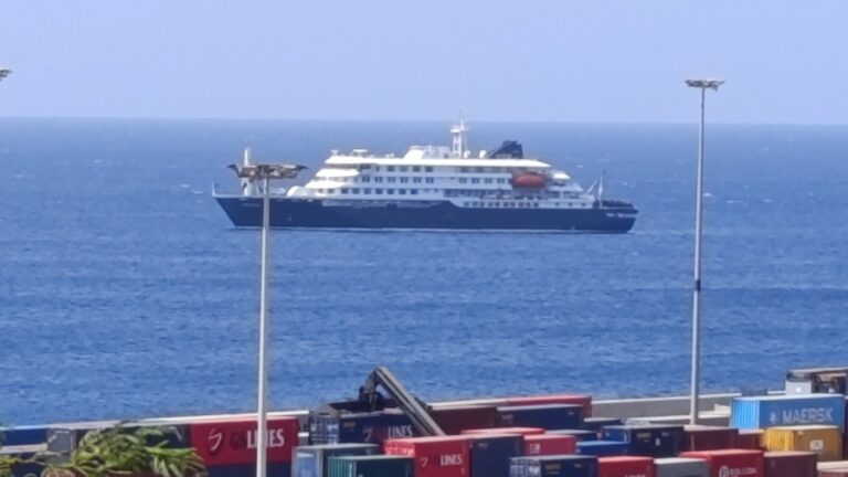 Το κρουαζιερόπλοιο MV Hondius