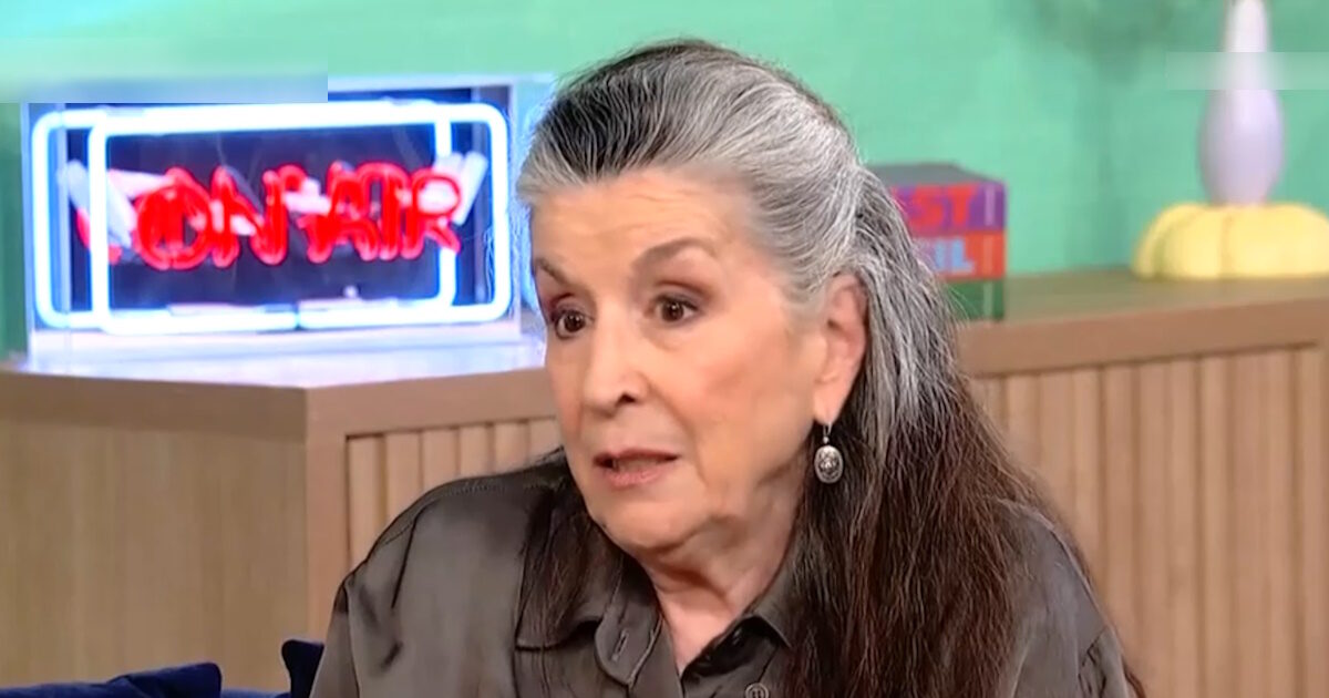 Νένα Μεντή: «Με την Άννα Παναγιωτοπούλου δεν είχαμε καβγάδες, με τη Μίνα Αδαμάκη είχαμε ασήμαντα»