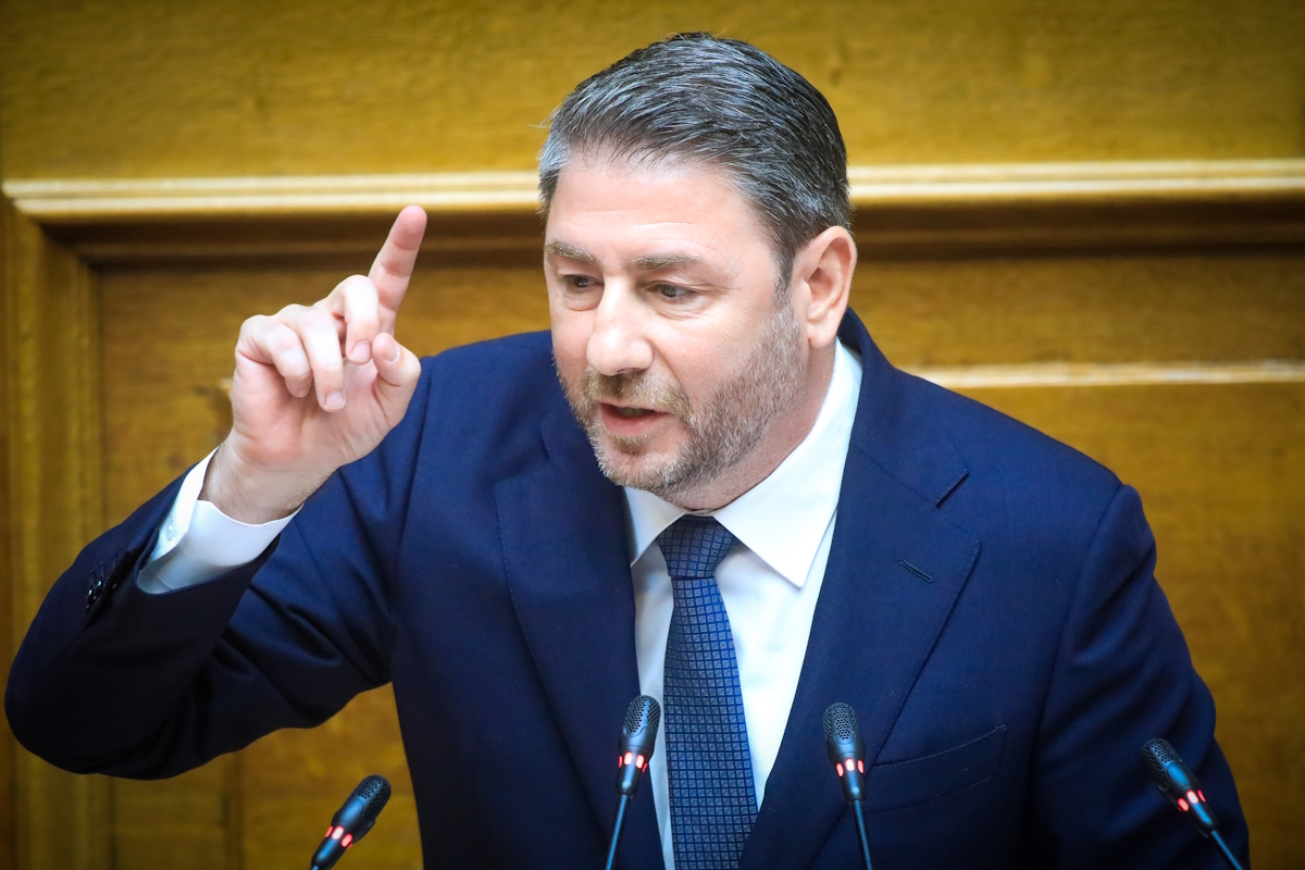 Ανδρουλάκης: «Η χώρα έχει ανάγκη από πρόσωπα πολιτικά αυτόνομα, που δεν έχουν προστάτες και χορηγούς»