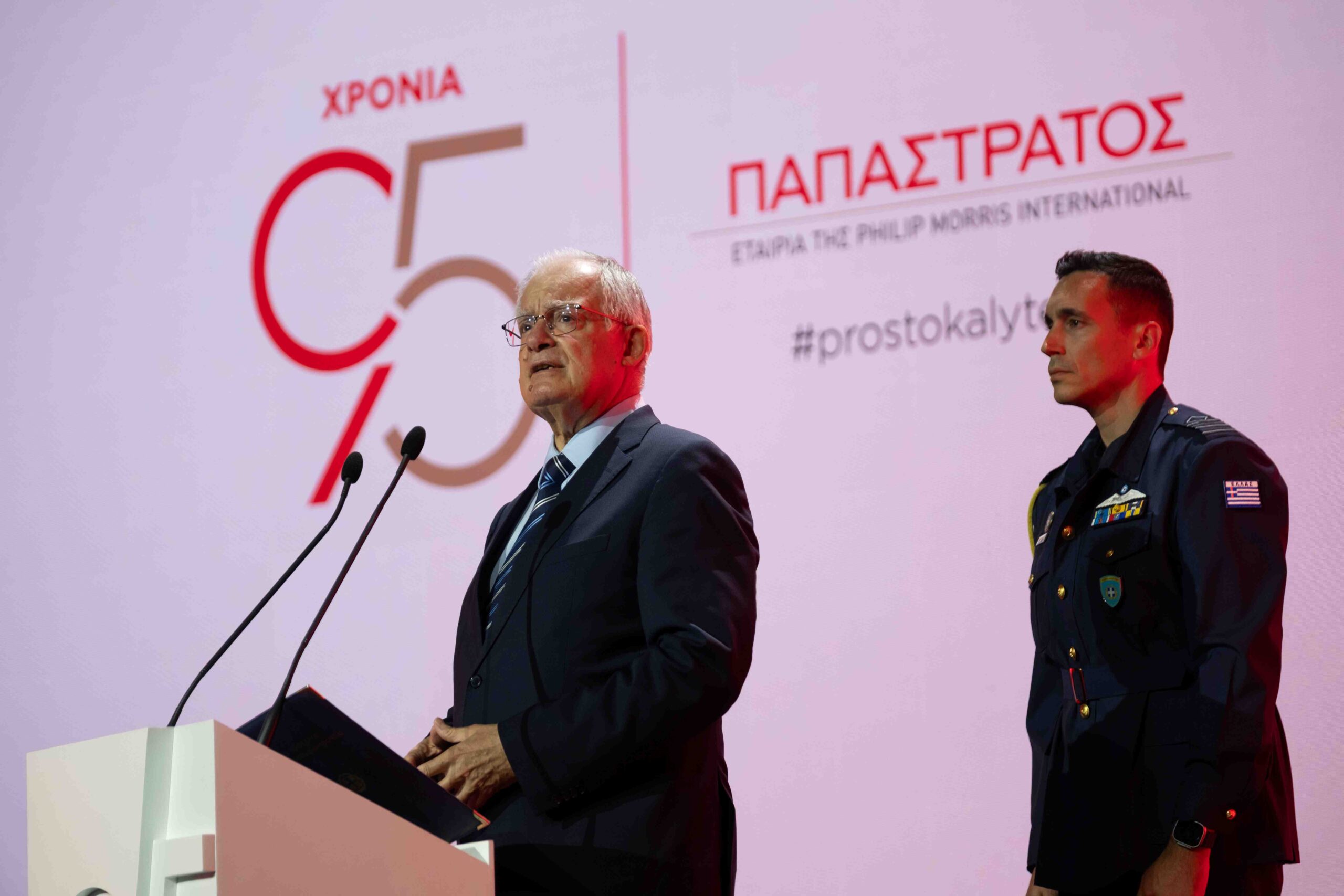 o proedros tis dimokratias k konstantinos tasoulas
