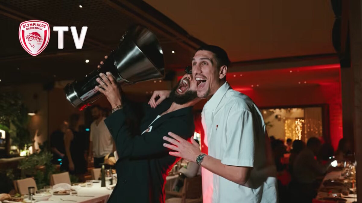 Ολυμπιακός: Η κούπα της Euroleague, η φωτογραφία με Μπαρτζώκα στο πέτο και το σόου του Φουρνιέ στο γλέντι των Πειραιωτών
