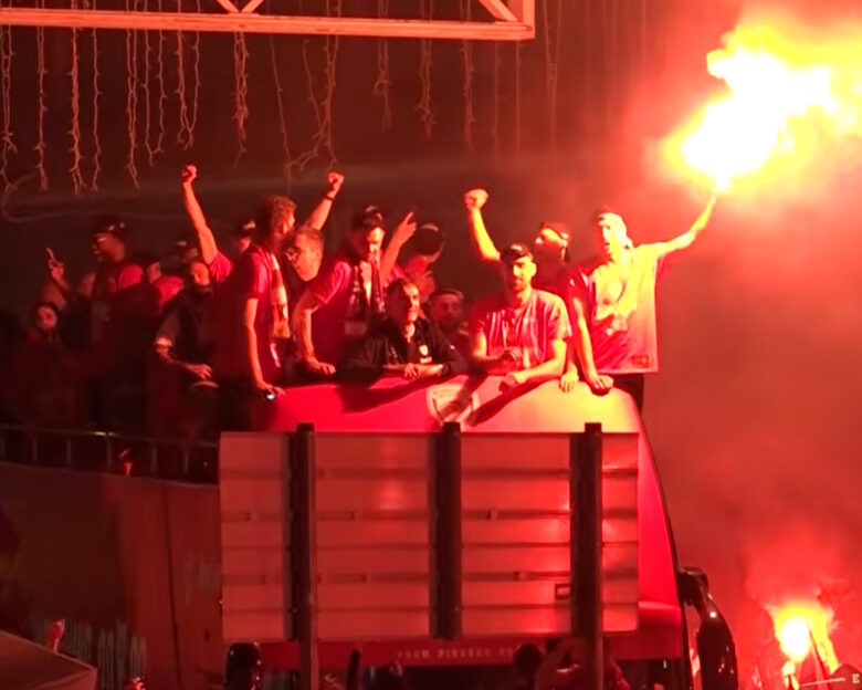 Το video της ΚΑΕ Ολυμπιακός με όσα έγιναν στη φιέστα για την κατάκτηση της Euroleague, στο Δημοτικό Θέατρο Πειραιά