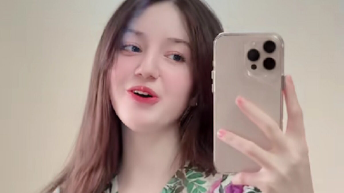 Η 17χρονη Πακιστανή σταρ του TikTok, Σανά Γιουσάφ