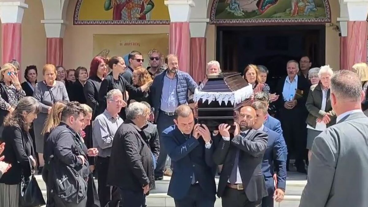 Κηδεία παπα-Τσάκαλου