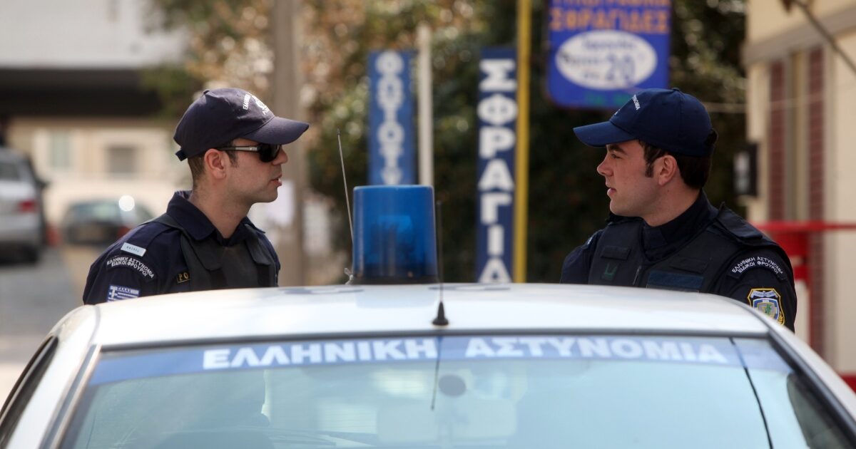 Κηφισιά: Συνελήφθη ο ντελιβεράς που πετούσε πέτρες και τραυμάτιζε γυναίκες