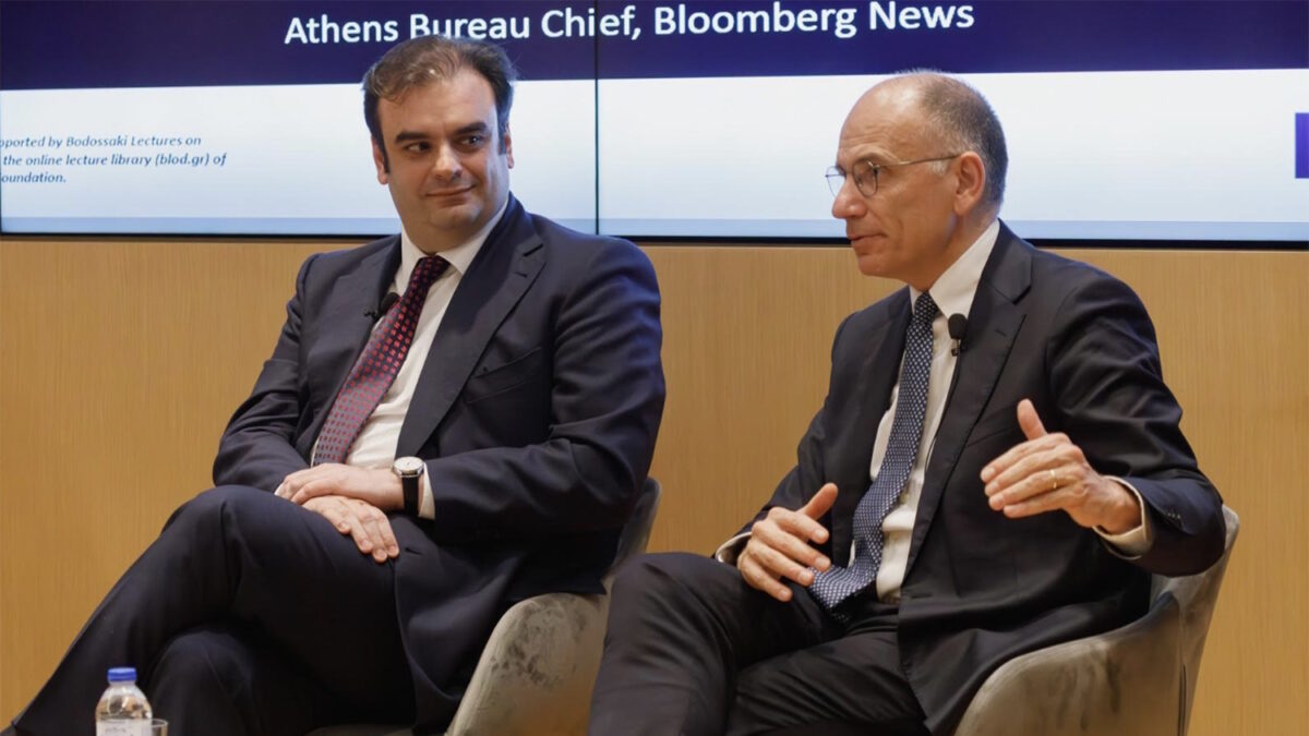 Κυριάκος Πιερρακάκης και Ενρίκο Λέτα σε εκδήλωση στην Αθήνα