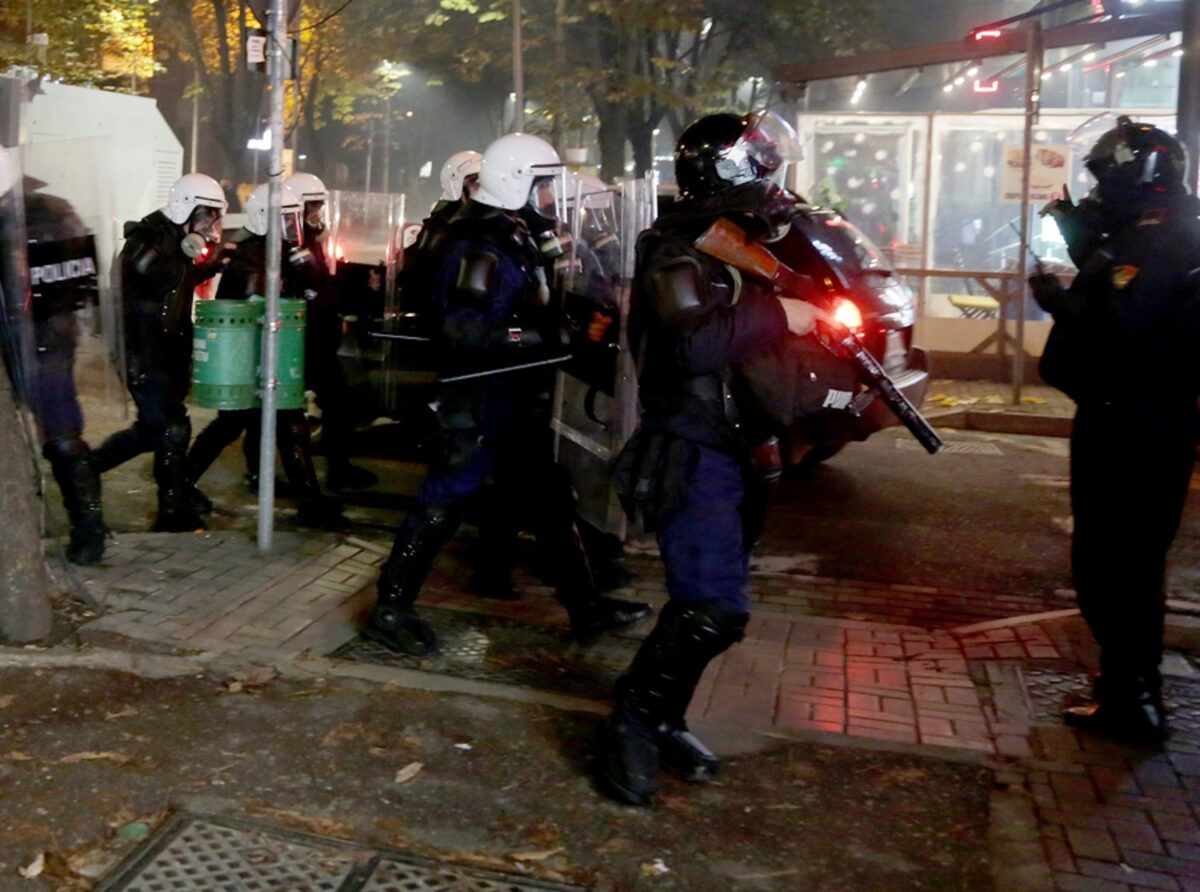 Επεισόδια στην Αλβανία: Ένας Έλληνας ανάμεσα στους τραυματίες – «Πλήρη διαλεύκανση» ζητά το ελληνικό υπουργείου Εξωτερικών