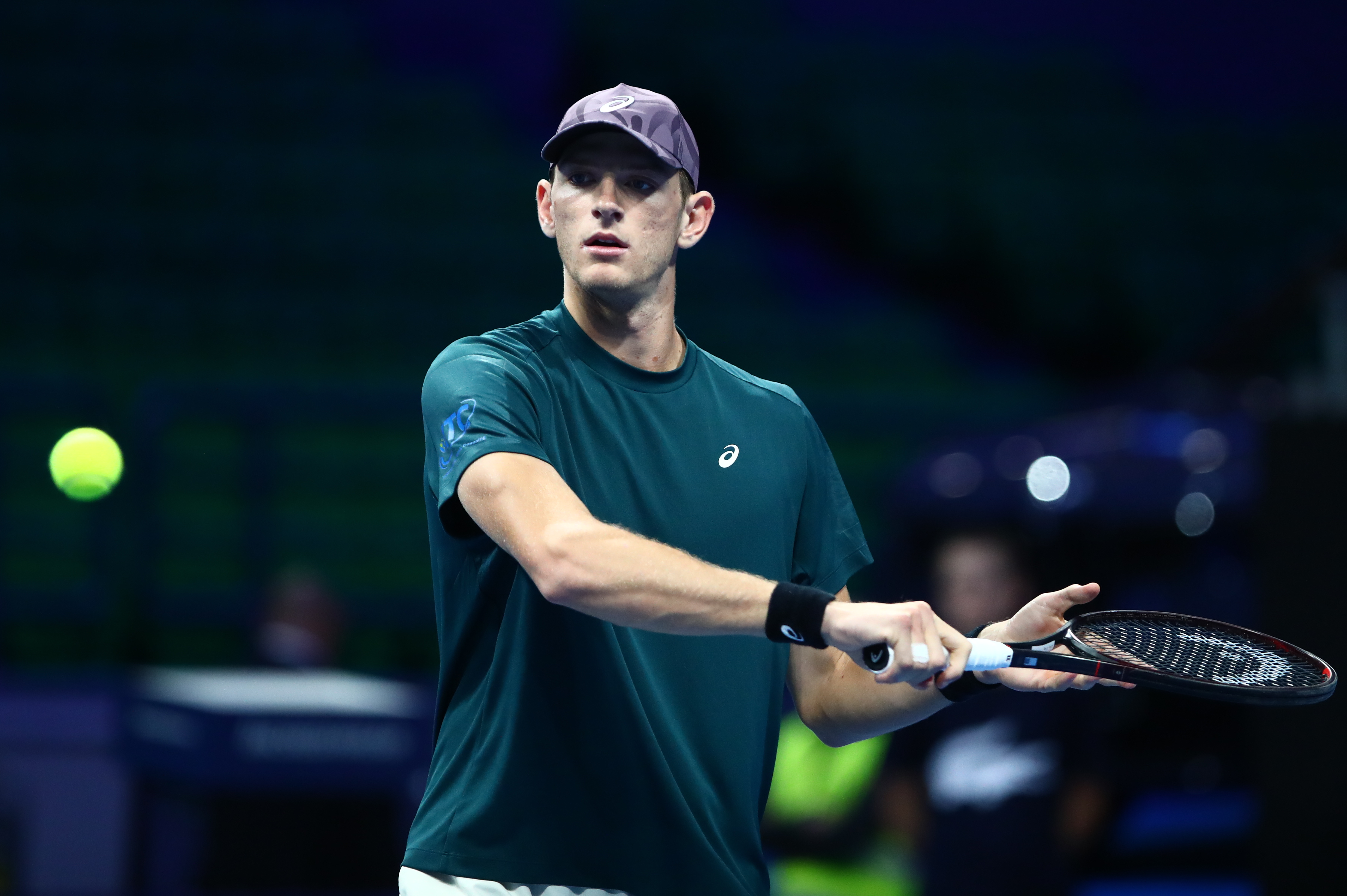 Davis Cup: Ο Στέφανος Σακελλαρίδης ηττήθηκε με 2-0 σετ από τον Άλεξ Μόλτσαν για το Ελλάδα – Σλοβακία 0-1