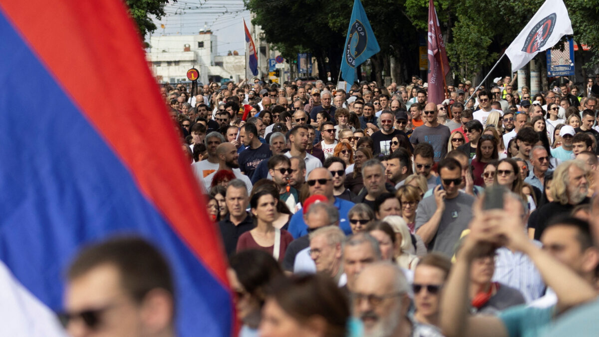 Students and their supporters take part in a protest demanding snap parliamentary elections, continuing an anti-corruption movement sparked by a deadly railway station collapse in Novi Sad in November 2024, in Belgrade, Serbia, May 10, 2026.