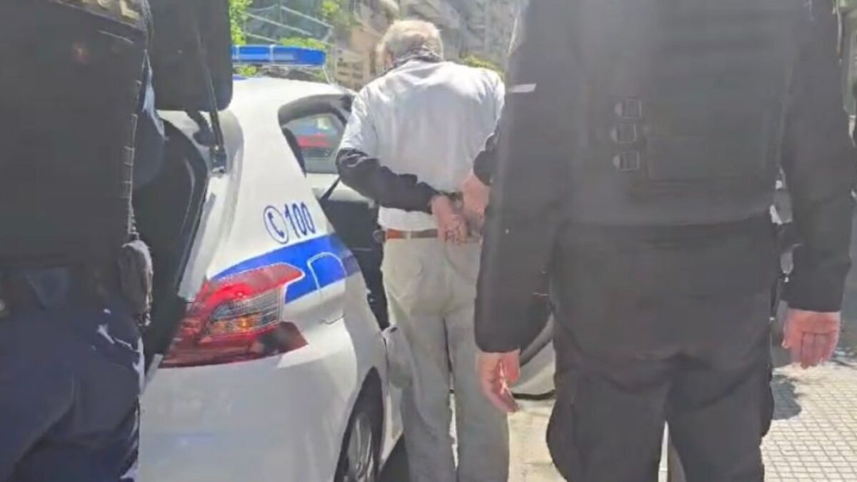 Κλήθηκε η αστυνομία και ο 67χρονος προσήχθη