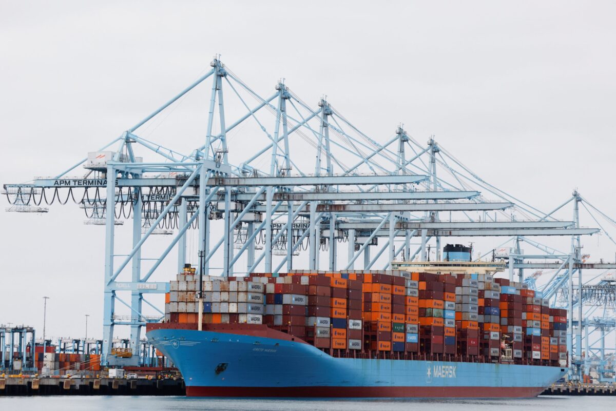 Εμπορευματοκιβώτια σε πλοίο της Maersk