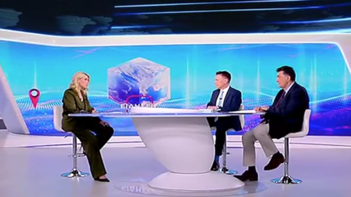 Ο Αλέξης Παπαχελάς αποχαιρέτισε τη Σία Κοσιώνη στον «αέρα» του ΣΚΑΪ: «Εις το επανιδείν» - Τι απάντησε η δημοσιογράφος