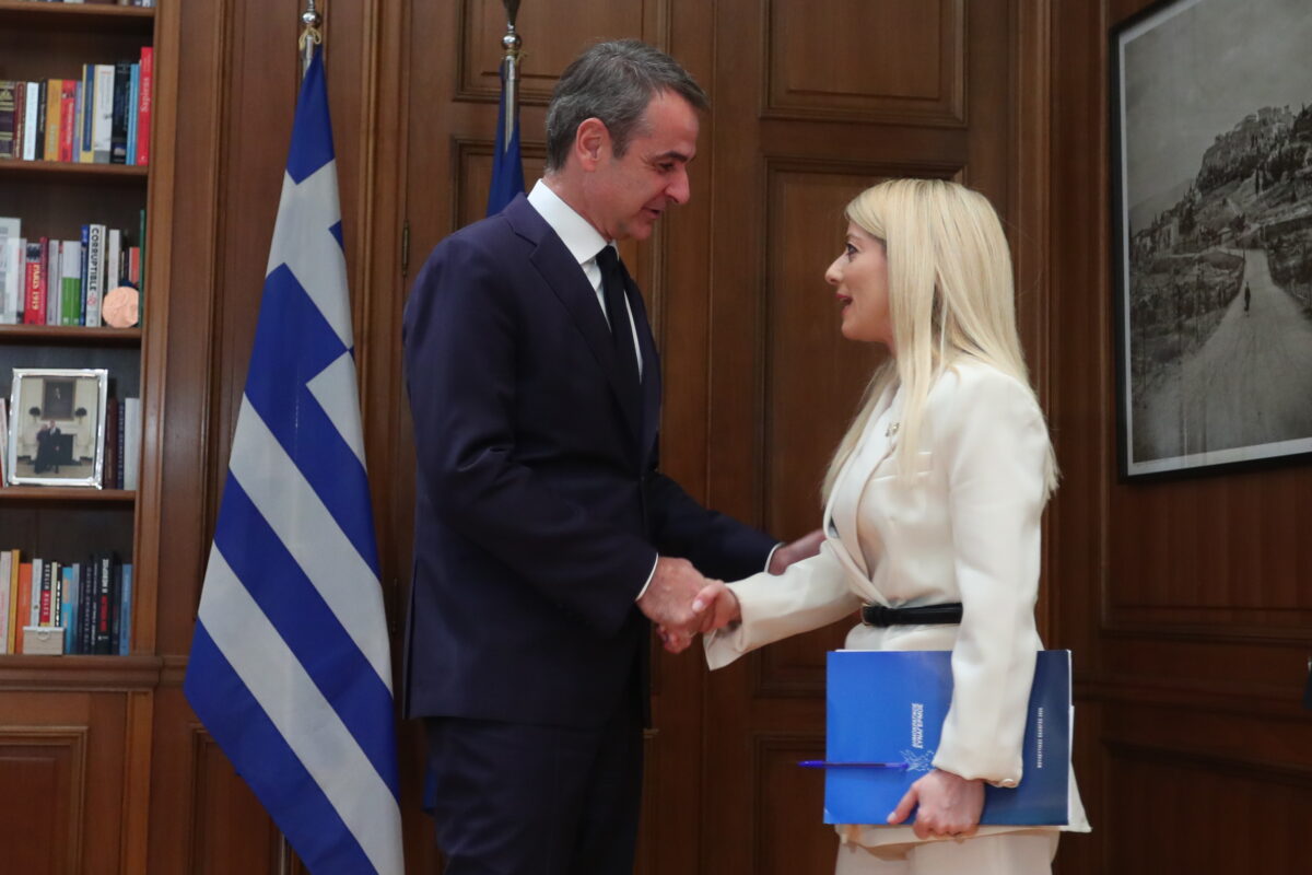 Συνάντηση του Κυριάκου Μητσοτάκη με την Αννίτα Δημητρίου στο Μαξίμου