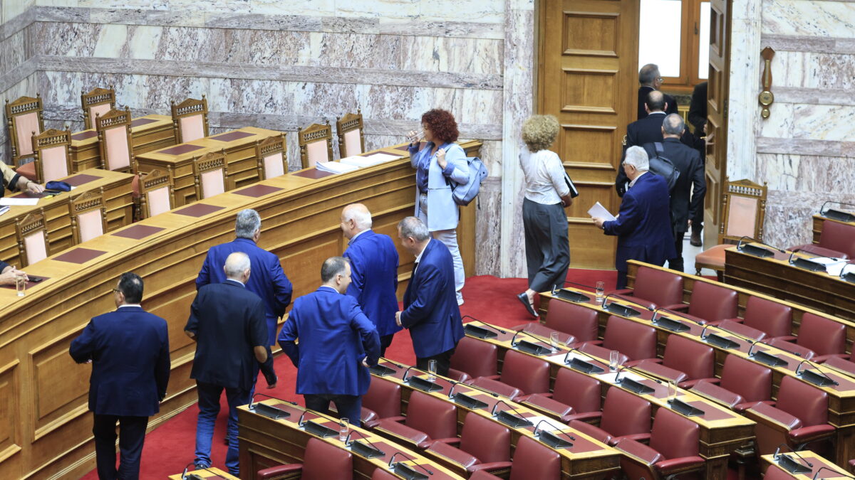 Βουλή, συζήτηση για σύσταση Εξεταστικής για τις υποκλοπές
