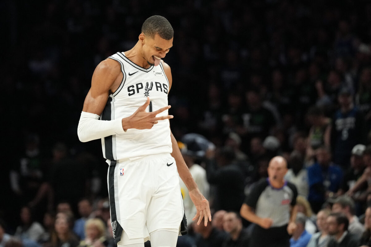 Αποτελέσματα πλέι οφ NBA: Ο ασύλληπτος Γουενμπανιάμα ισοπέδωσε τους Τίμπεργουλβς