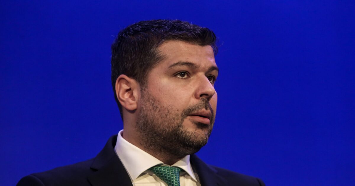 Η ΔΕΗ σηκώνει 4,25 δισ. ευρώ – Άλλα 250 εκατ. ευρώ από τη διάθεση ίδιων μετοχών – Στα 18 δισ. ευρώ οι προσφορές