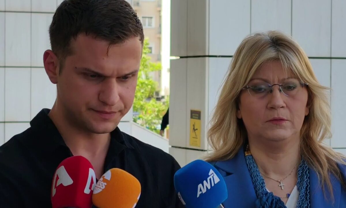 Τέμπη: Στον Αρειο Πάγο συγγενείς θυμάτων, ζητούν αναβάθμιση κατηγορίας για τον Κώστα Καραμανλή