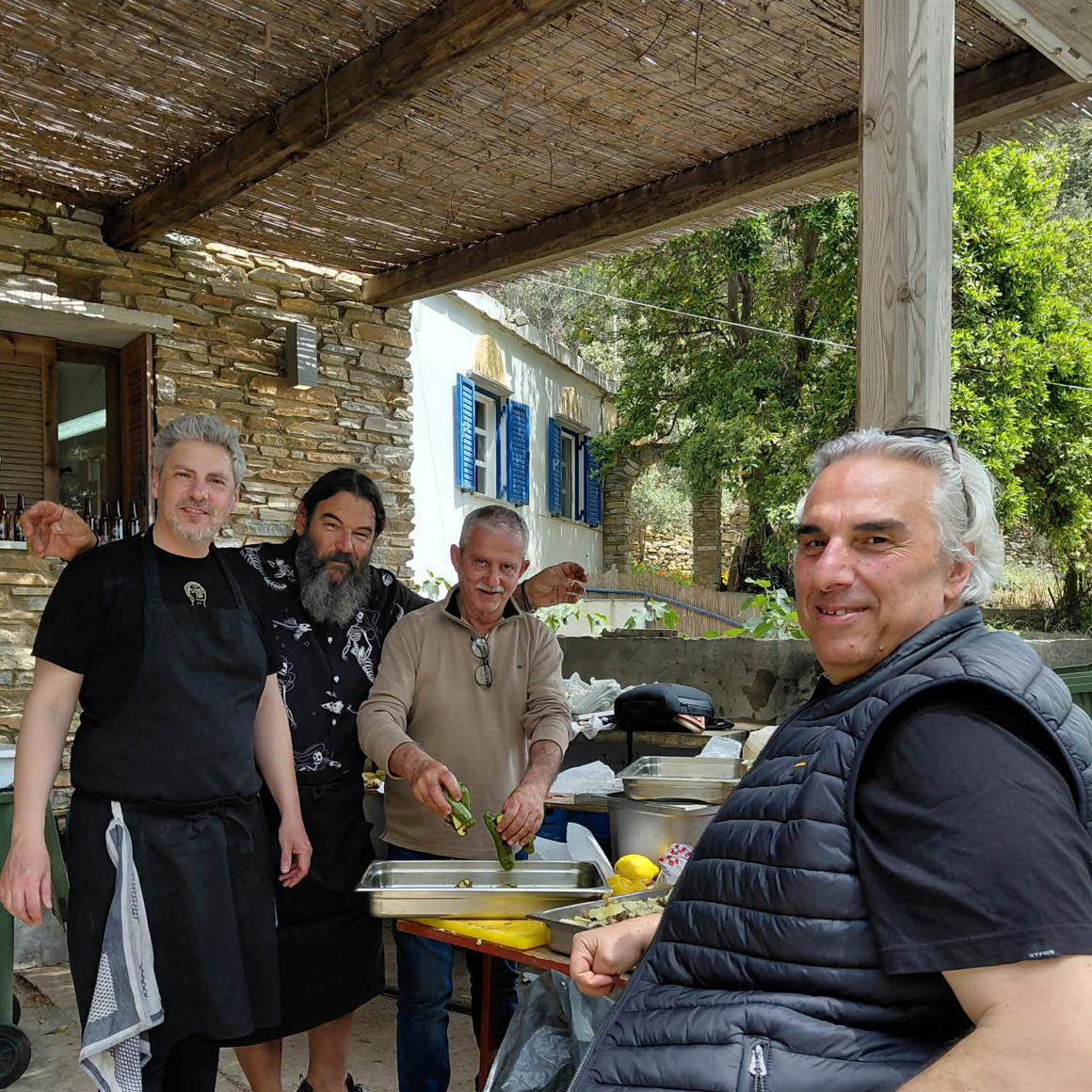 tinos diethnes simposio