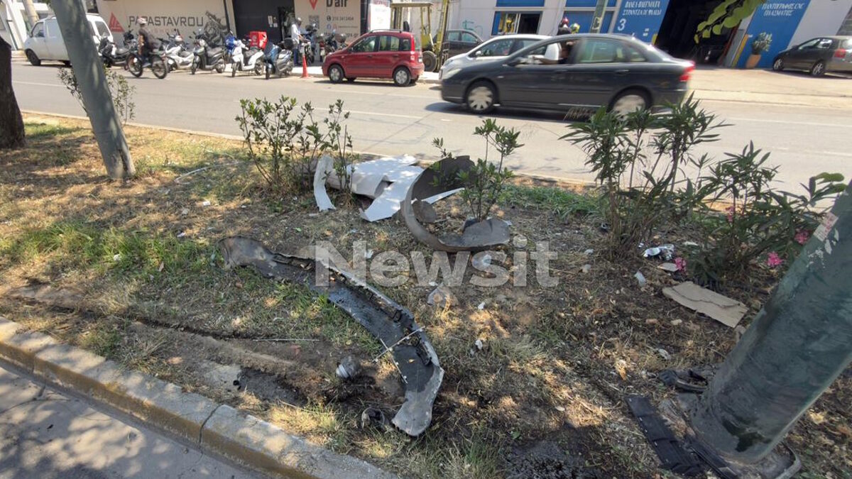 Το σημείο του τροχαίου στην Πέτρου Ράλλη