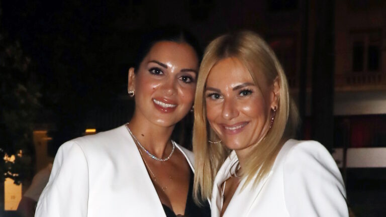 Σταματίνα Τσιμτσιλή και Τίνα Μεσσαροπούλου