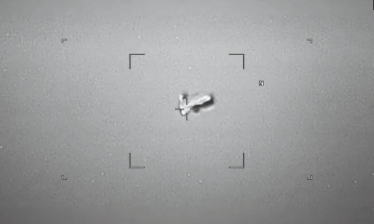 Τρεις εμφανίσεις UFO στην Ελλάδα περιλαμβάνονται στα αρχεία του Πενταγώνου - Όσα είδαν οι Αμερικανοί πιλότοι