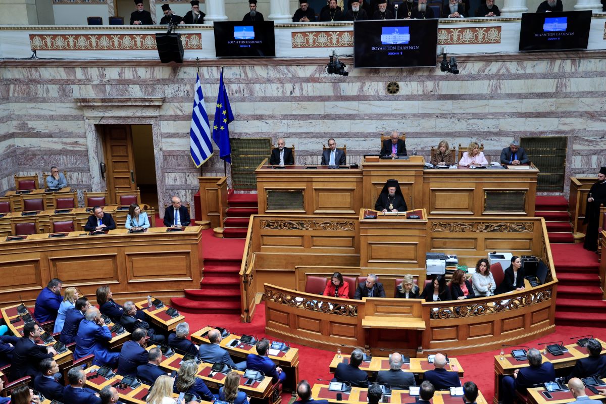 Ο Οικουμενικός Πατριάρχης Βαρθολομαίος στη Βουλή
