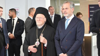 O Oικομενικός Πατριάρχης Βαρθολομαίος και ο πρόεδρος της ΕΡΤ, Γιάννης Παπαδόπουλος,