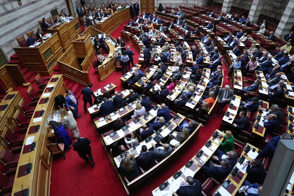 ΟΠΕΚΕΠΕ: Απορρίφθηκαν με διαφοροποιήσεις στη ΝΔ οι δύο προτάσεις για σύσταση εξεταστικής επιτροπής για Λιβανό και Αραμπατζή