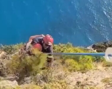 Επιχείρηση διάσωσης άνδρα που έπεσε στην περιοχή του Ναυαγίου στη Ζάκυνθο