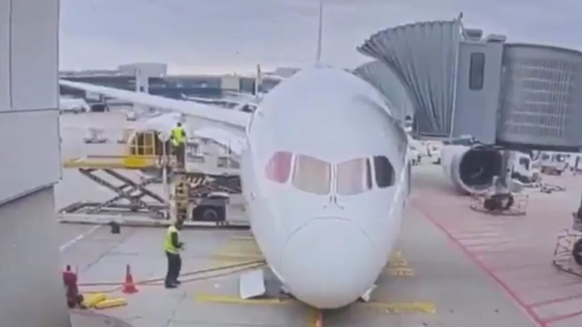 Φρανκφούρτη: Αεροπλάνο της Lufthansa καταρρέει μετά από βλάβη στον μπροστινό τροχό – 10 τραυματίες