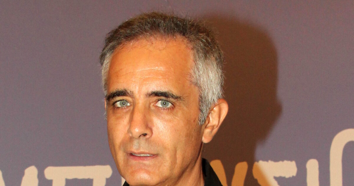 Σωκράτης Αλαφούζος: Πέθανε η μητέρα του ηθοποιού – «Η μανούλα μου έφυγε τη μέρα που γύρισα» έγραψε