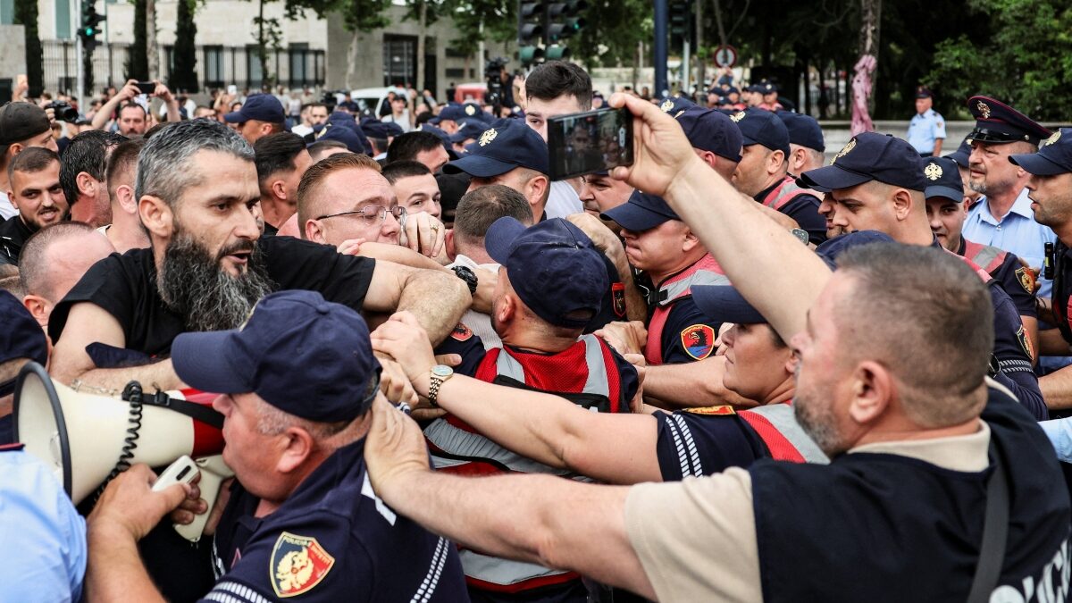 Διαδηλώσεις στην Αλβανία