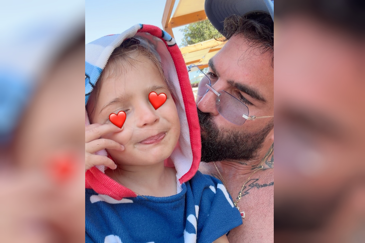 Ο Δημήτρης Αλεξάνδρου πέρασε την Κυριακή του στην παραλία με