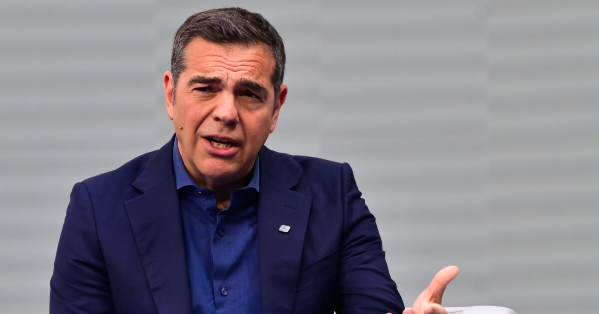 Live η συζήτηση του Αλέξη Τσίπρα με πολίτες στη Νίκαια – Η πρώτη ανοιχτή εκδήλωση της ΕΛΑΣ