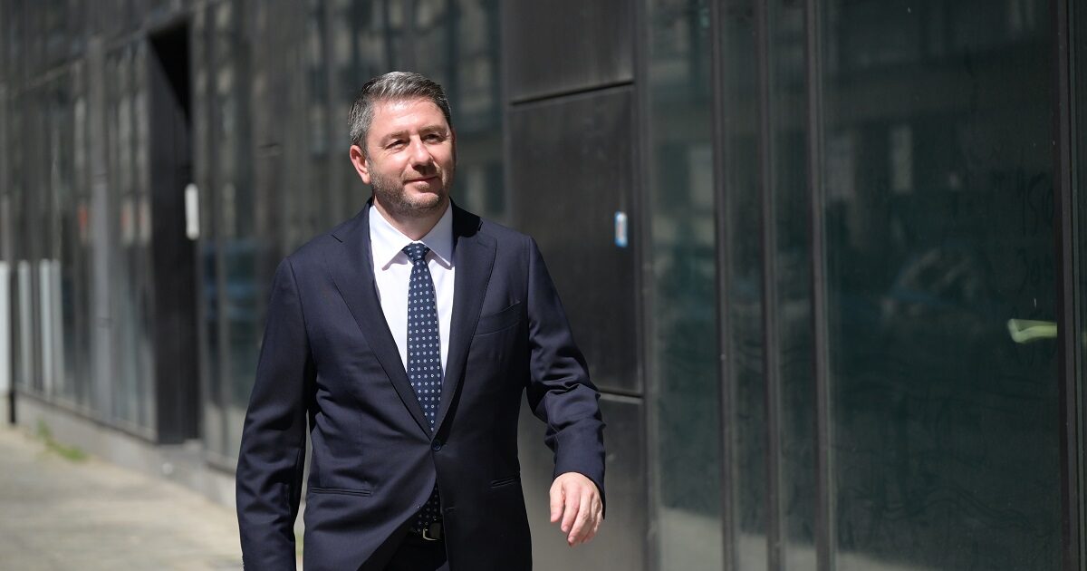 Ανδρουλάκης: Αν το ΠΑΣΟΚ δεν είναι ισχυρό κόμμα στις εκλογές και έχουμε πολιτική εικόνα Μητσοτάκη – Τσίπρα, θα μπούμε στη μηχανή του χρόνου